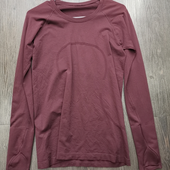 lululemon athletica Tops - Lululemon swiftly tech long sleeve cassis size 8